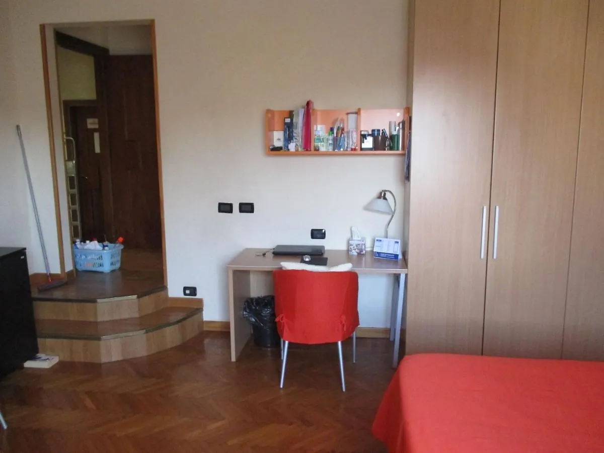 Affittacamere Accasa Prato  Bed & Breakfast